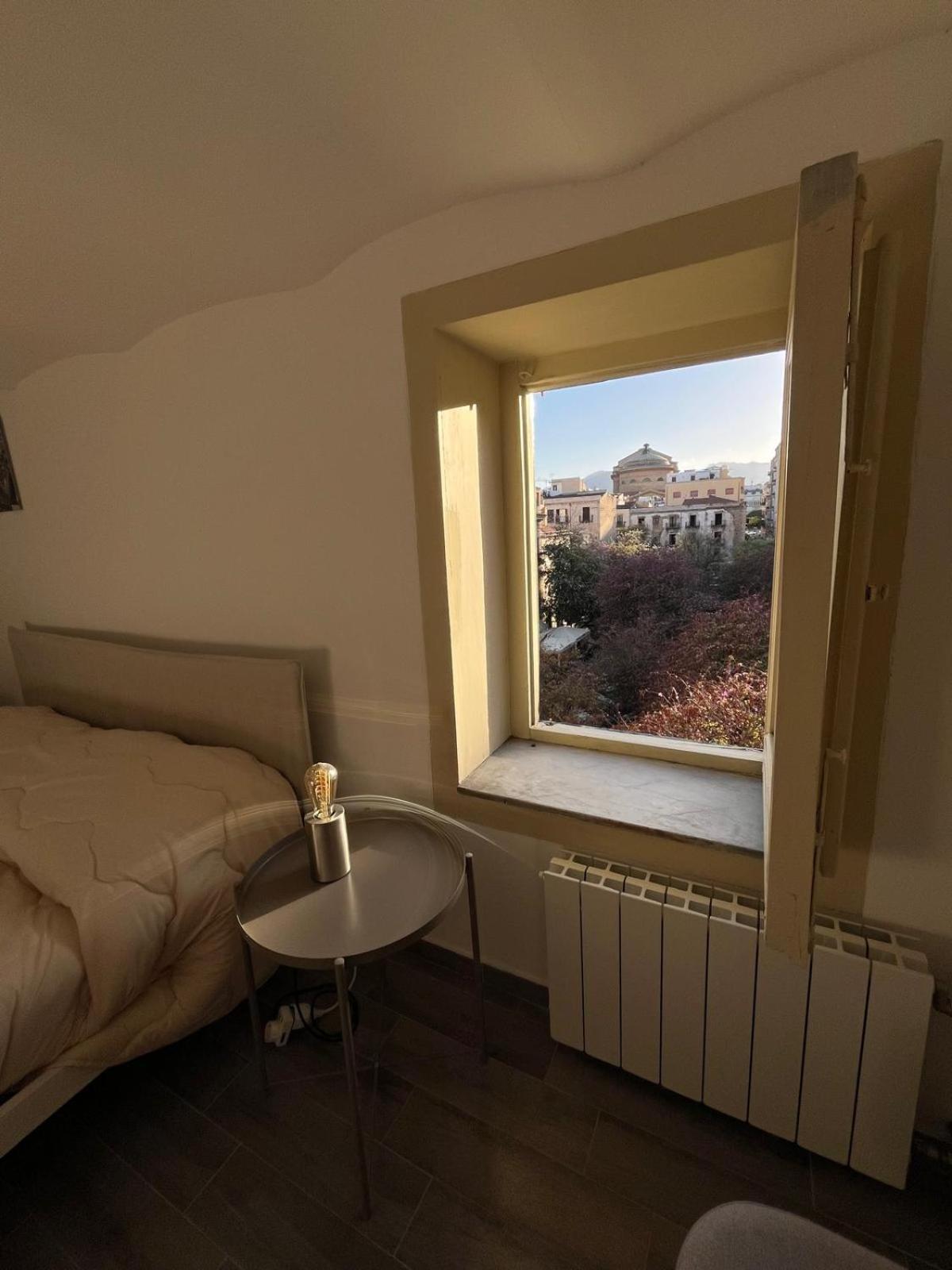 Casa Vacanze Da Ruggero Al Massimo Palermo Eksteriør bilde