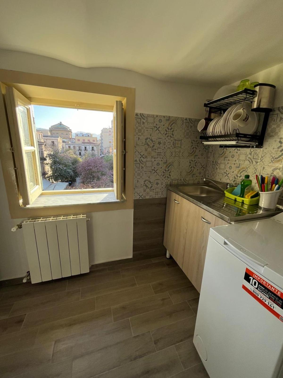 Casa Vacanze Da Ruggero Al Massimo Palermo Eksteriør bilde