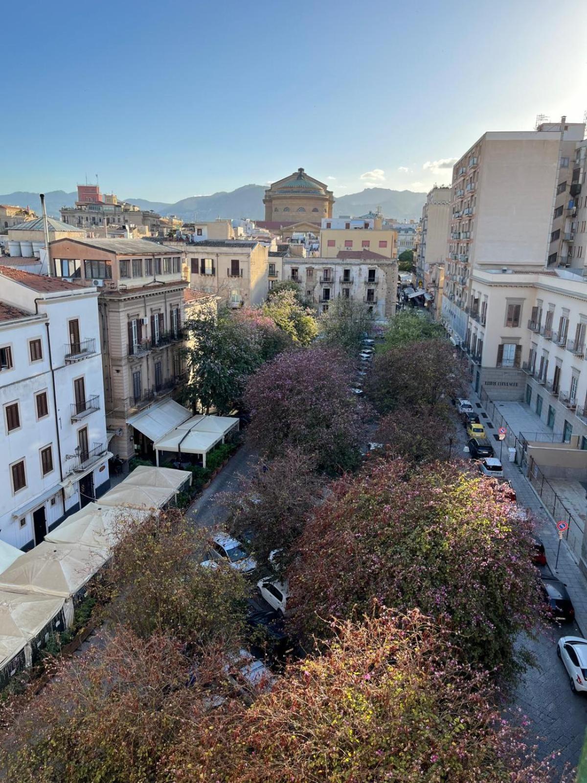 Casa Vacanze Da Ruggero Al Massimo Palermo Eksteriør bilde